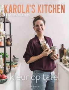 Karolas Kitchen - Kleur op tafel - beste kookboeken 2024